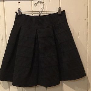 Structured black skirt